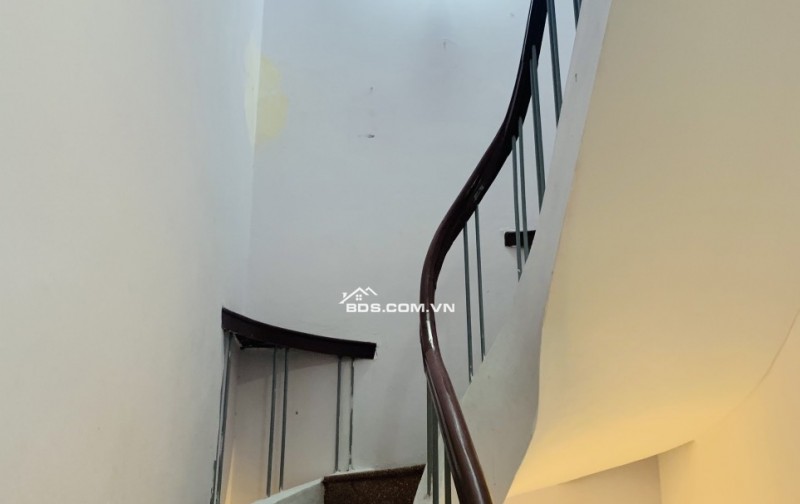CHO THUÊ NHÀ NGUYÊN CĂN TẠI NGÕ 93, VƯƠNG THỪA VŨ, 4 TẦNG, 45M2, 3 NGỦ, 13 TRIỆU